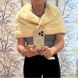 Cozy Vintage real fur stole